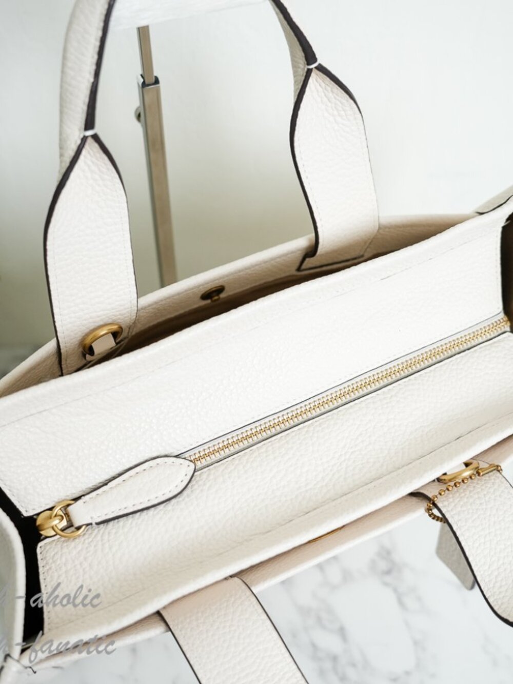 Coach CAM75 Cargo Tote Medium Crossbody Bag in Chalk Leather NWT - Picture 10 of 14